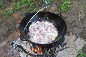 Tocana sau ceaunata-wok