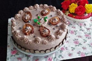 Desert tort cu pere si crema de vanilie
