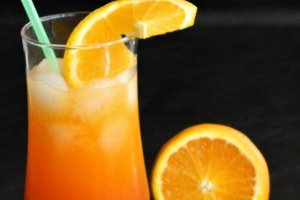 Cocktail Orange-Campari ideal pentru vara