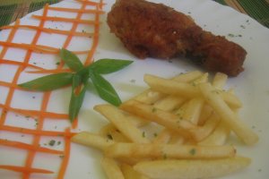 Pulpe de pui pané trase in cascaval