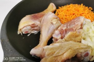 Pilaf cu cartofi si carne de pui