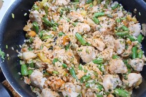 Piept de pui cu orez si fasole verde