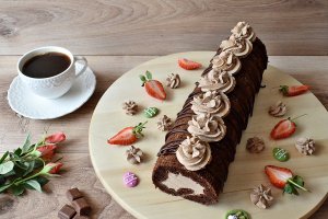 Desert rulada cu ciocolata si cafea