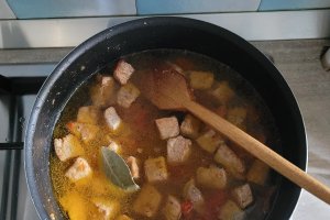 Tocana de rosii cu carne de porc