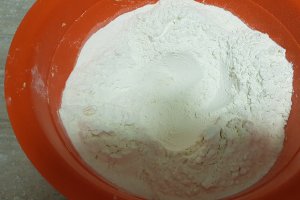 Desert bucte cu branza si stafide