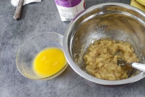 Desert blat de tort (Banana bread)