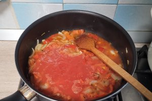 Caponata siciliana - Tocanita de vinete cu rosii si masline
