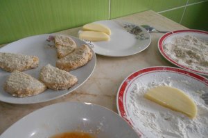 Mancare de mazare, cu cascaval pane