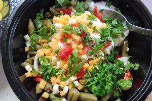 Salata de fasole verde frantuzeasca cu cheddar