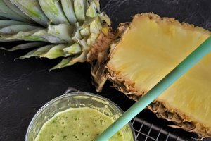 Smoothie de ananas cu spanac