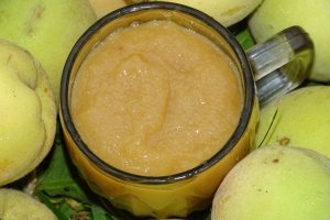Piure de piersici galbene (pentru creme, mousse-uri si alte dichisuri)