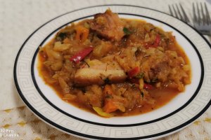 Varza dulce cu costita afumata, bucurie culinara pentru intreaga familie