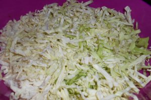 Varza cu slanina afumata la slow cooker Crock Pot
