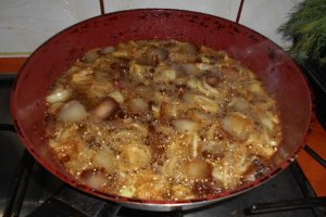 Varza cu slanina afumata la slow cooker Crock Pot