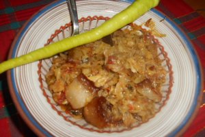 Varza cu slanina afumata la slow cooker Crock Pot