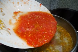 Ciorba cu costite si perisoare