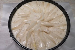Desert prajitura cu pere si budinca de vanilie