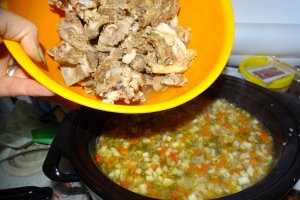 Ciorba de vitel la slow cooker Crock Pot