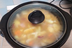Cotlet de porc cu legume la slow cooker Crock Pot