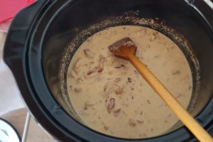 Paste cu pui si bacon in sos, la slow cooker Crock Pot
