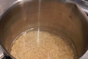 Ciuperci champignon cu quinoa