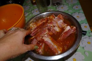 Coaste de porc gatite la slow cooker Crock Pot