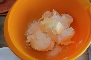 Tort de morcovi cu ananas la slow cooker Crock Pot