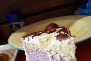 Desert tort cu ciocolata si afine