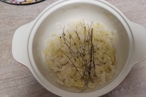 Sarmale cu varza dulce la vasul ceramic Crock Pot
