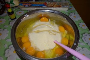 Desert placinta cu iaurt grecesc, un deliciu desavarsit