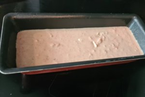 Aperitiv chec cu ton si branza de capra proaspata