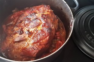 Friptura frageda de porc / Pulled pork