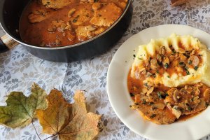 Escalop de porc cu ciuperci brune