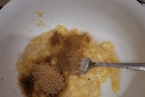 Desert clatite cu banane si faina integrala