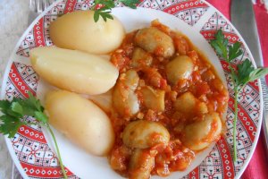 Mancare de ciuperci cu rosii