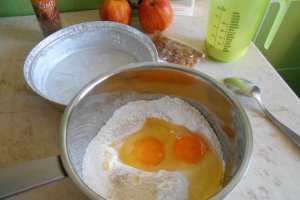 Desert clafoutis cu mere si stafide