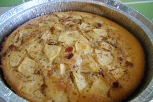 Desert clafoutis cu mere si stafide