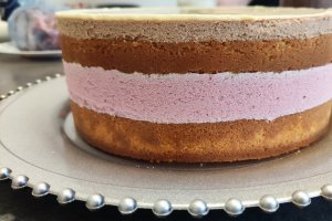 Desert tort cu fructe de padure si ciocolata (bucuria copiilor)