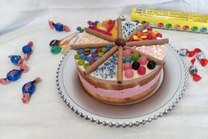 Desert tort cu fructe de padure si ciocolata (bucuria copiilor)