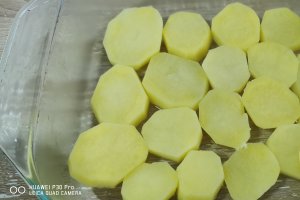 Cartofi frantuzesti cu piept de pui