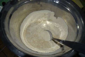 Desert melci cu crema de vanilie si stafide