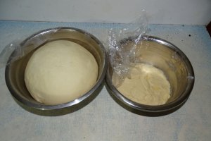 Desert melci cu crema de vanilie si stafide