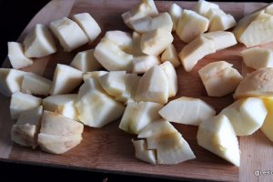 Desert panna cotta cu mere