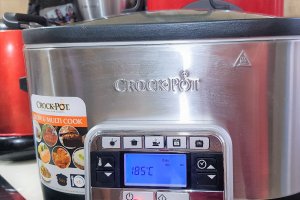 Piept de pui impanat, la  Multicooker 5 in 1 Digital 5,6 l Crock Pot-reteta nr.1900