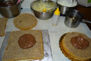 Desert torturi cu crema de fondant si vanilie