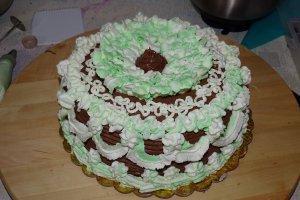 Desert torturi cu crema de fondant si vanilie