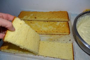 Desert prajitura cu crema de lamaie marca Ruxy