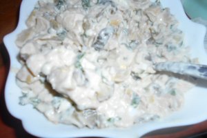 Salata din piept de pui cu ciuperci