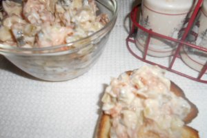 Salata cu somon afumat