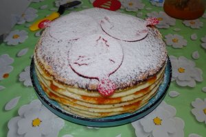 Desert tort de clatite din albusuri